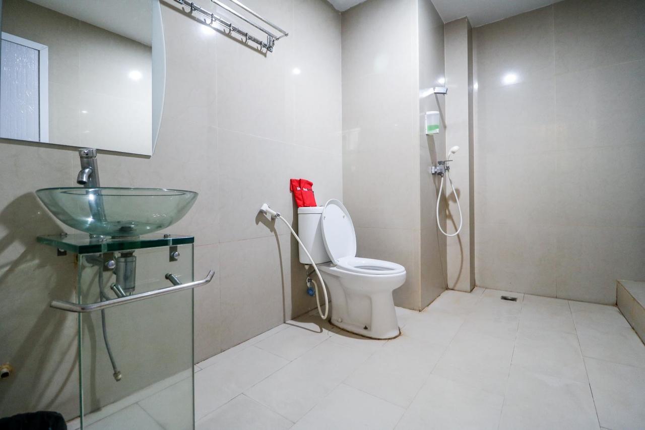 Reddoorz Plus Near Pasar Wisata Pekanbaru Buitenkant foto